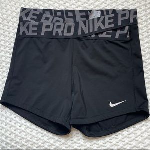 Nike pros black size large cross waistband